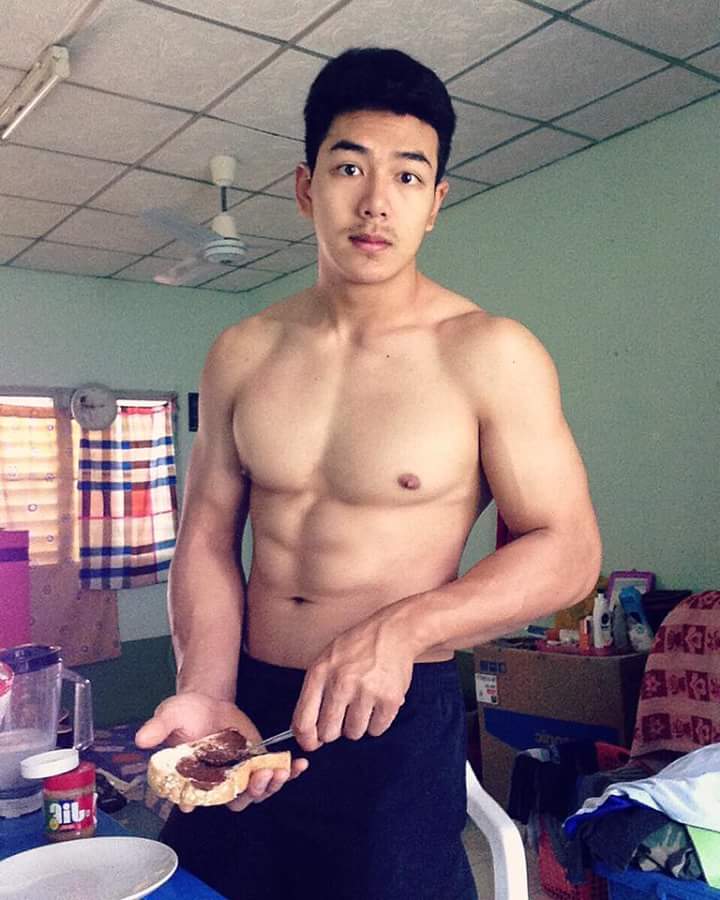 sexy-asian-men-six-pack6